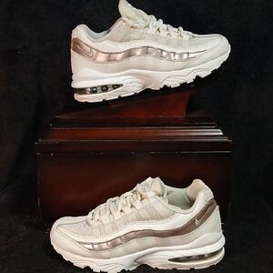 Nike Air Max 95 LE ,(White Rose Gold) Womens Size-7.5